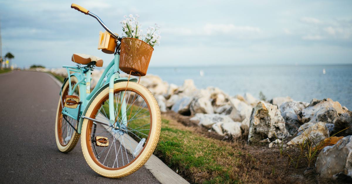 Bicycle parked along ocean shore. Anti-diet: One Thing To Do Instead Of Diet
